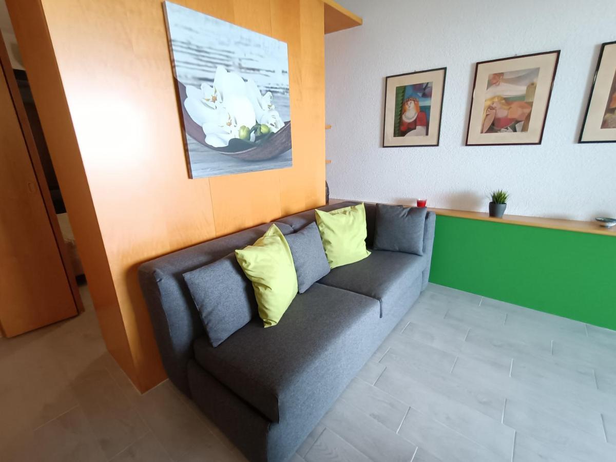 Venusilia Apartment - Free Parking Aci Castello Exterior foto